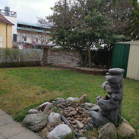 Gute Laune Mit Terrasse Und Garten Zentral FDH Exterior foto